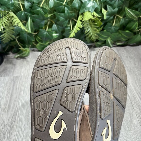 OLUKAI Tuahine Waterproof Leather Walking Flip Flop Thong Sandals Mens Size 11 M